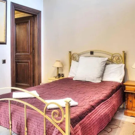 Vilă Judi Sleep 10, Bedrooms 5, Swimming Pool Kassiopi