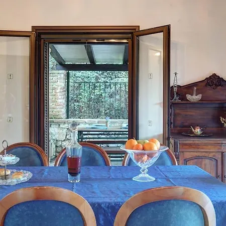 Villa Judi Sleep 10, Bedrooms 5, Swimming Pool