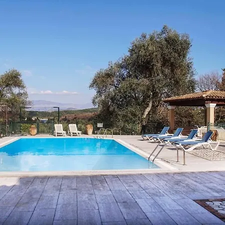 Judi Sleep 10, Bedrooms 5, Swimming Pool *