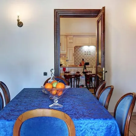 Villa Judi Sleep 10, Bedrooms 5, Swimming Pool