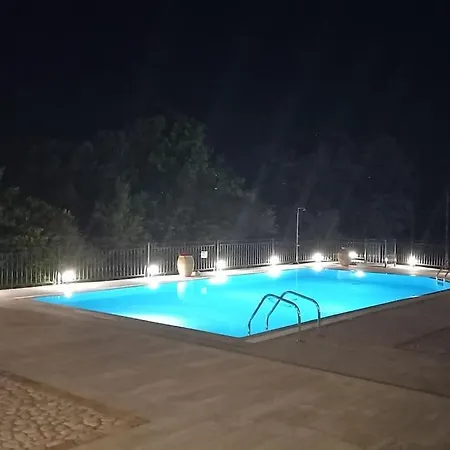 Judi Sleep 10, Bedrooms 5, Swimming Pool *